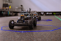 Two F1/10 vehicles