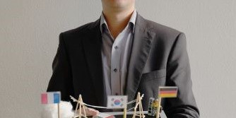 Image of Fabian Kurtz with his doctor hat